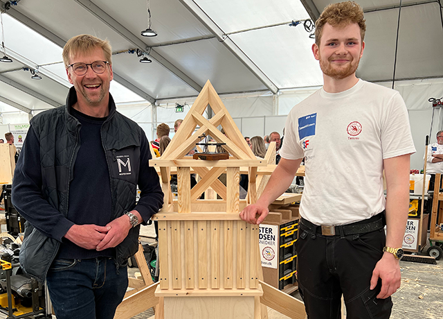 Tillykke til Danmarks bedste tømrer og hans mester